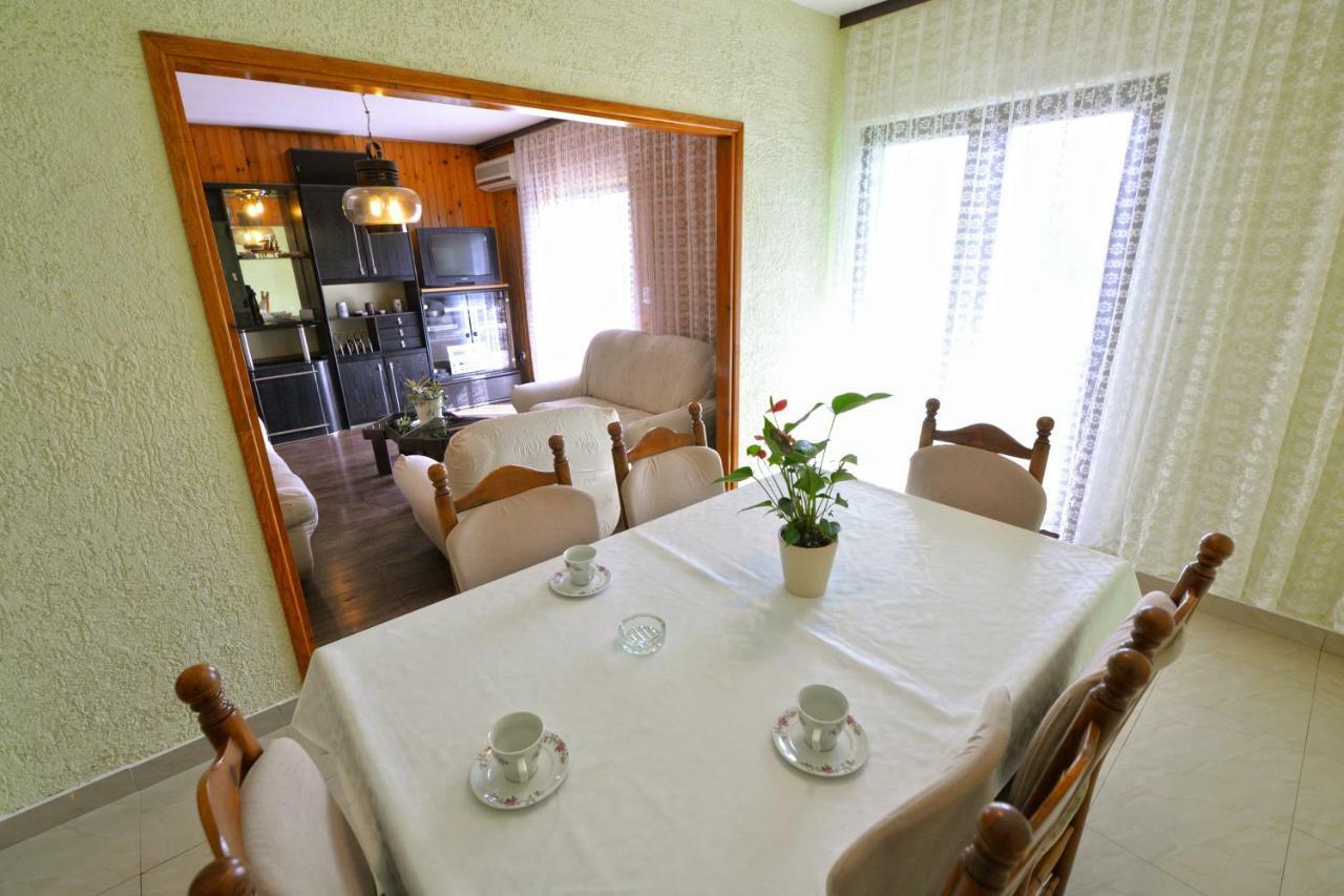 Apartmani Sime Betina  Bagian luar foto
